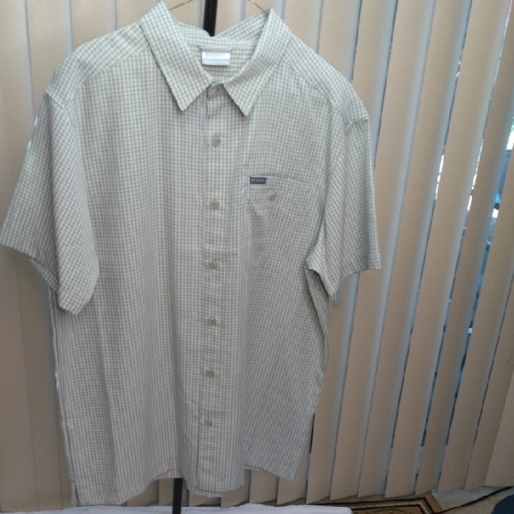 Columbia Green Casual Button Down Shirt - Picture 1 of 8